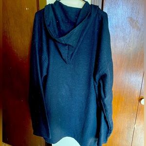 Mens poncho hoodie.. bought this for my husband but he didn’t like the fit.